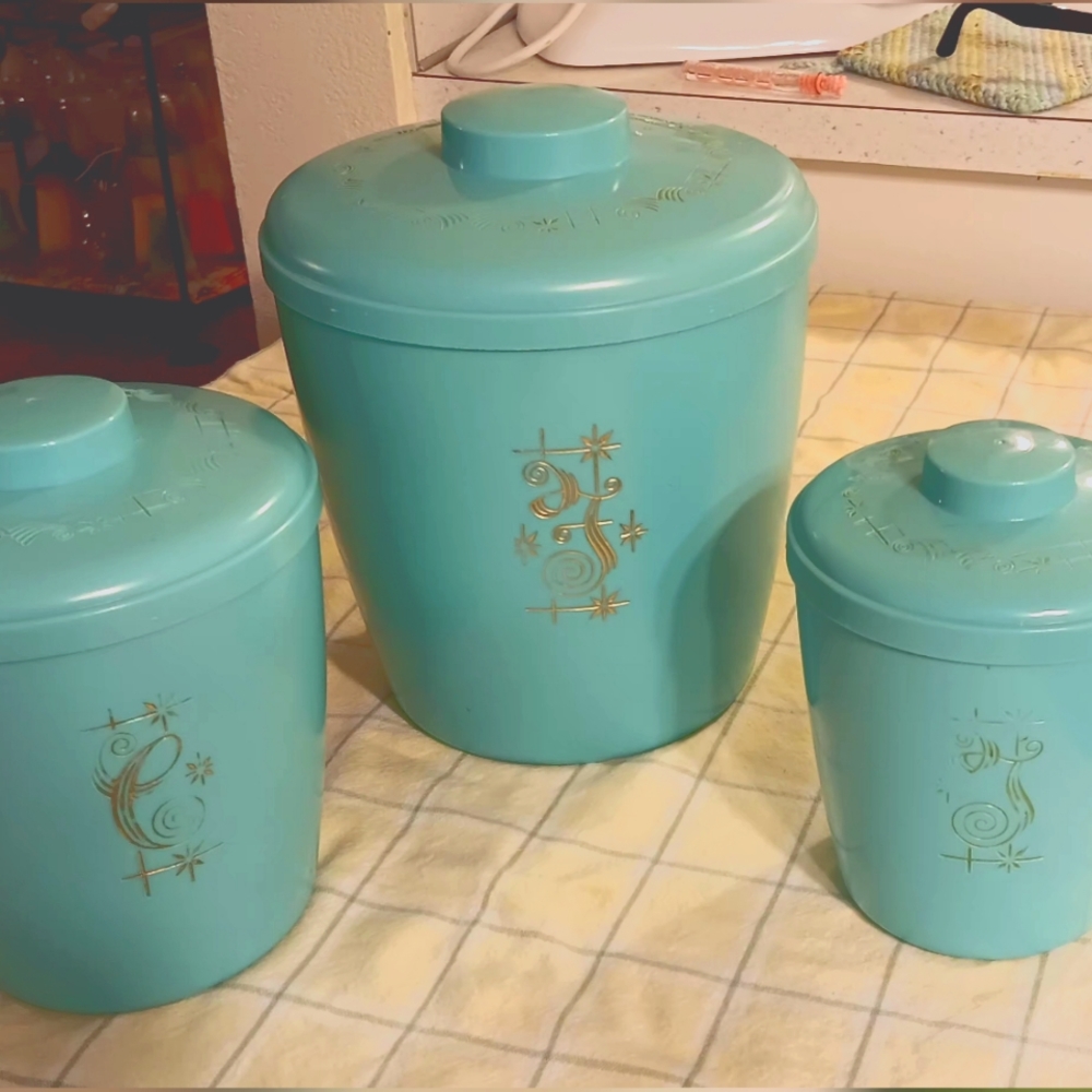 Retro 50s Rare Find Canister Set